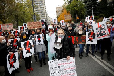 Protestas Lenkijoje prieš nuosprendį, ribojantį abortų teises