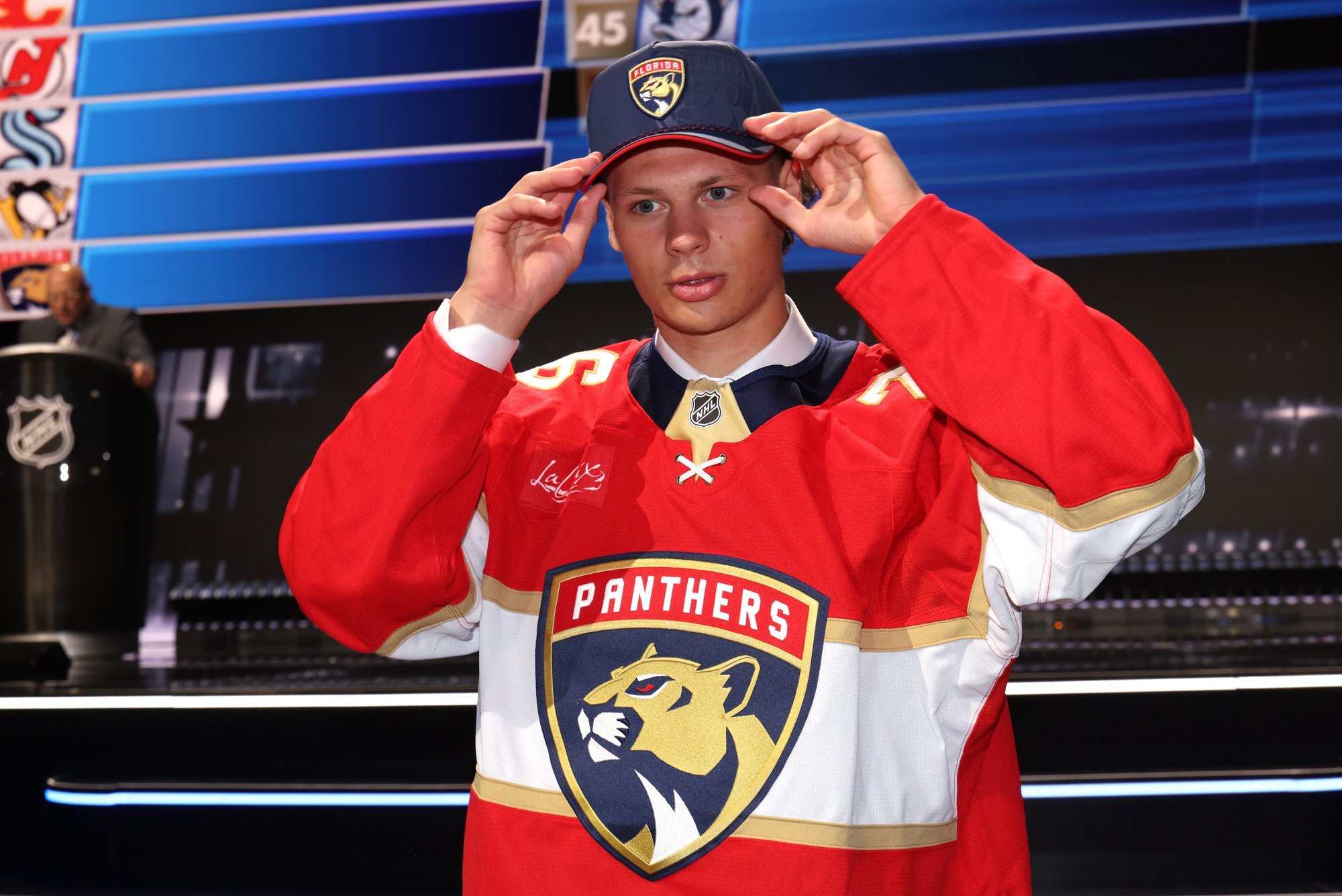 NHL Draft Pick Ignatavičius to Stay in Switzerland for Another Season