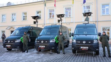 Pasieniečiams – nauji kontrabandininkų siaubu praminti automobiliai, vieno kaina – virš milijono eurų