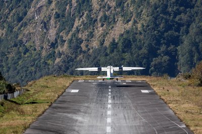 Tendzingo-Hilario (Luklos) oro uostas, Nepalas