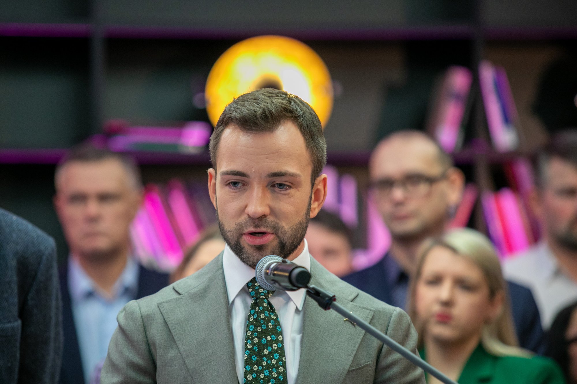 Raskevičius oficialiai pateikė Seimo narių parašus, reikalingus ...
