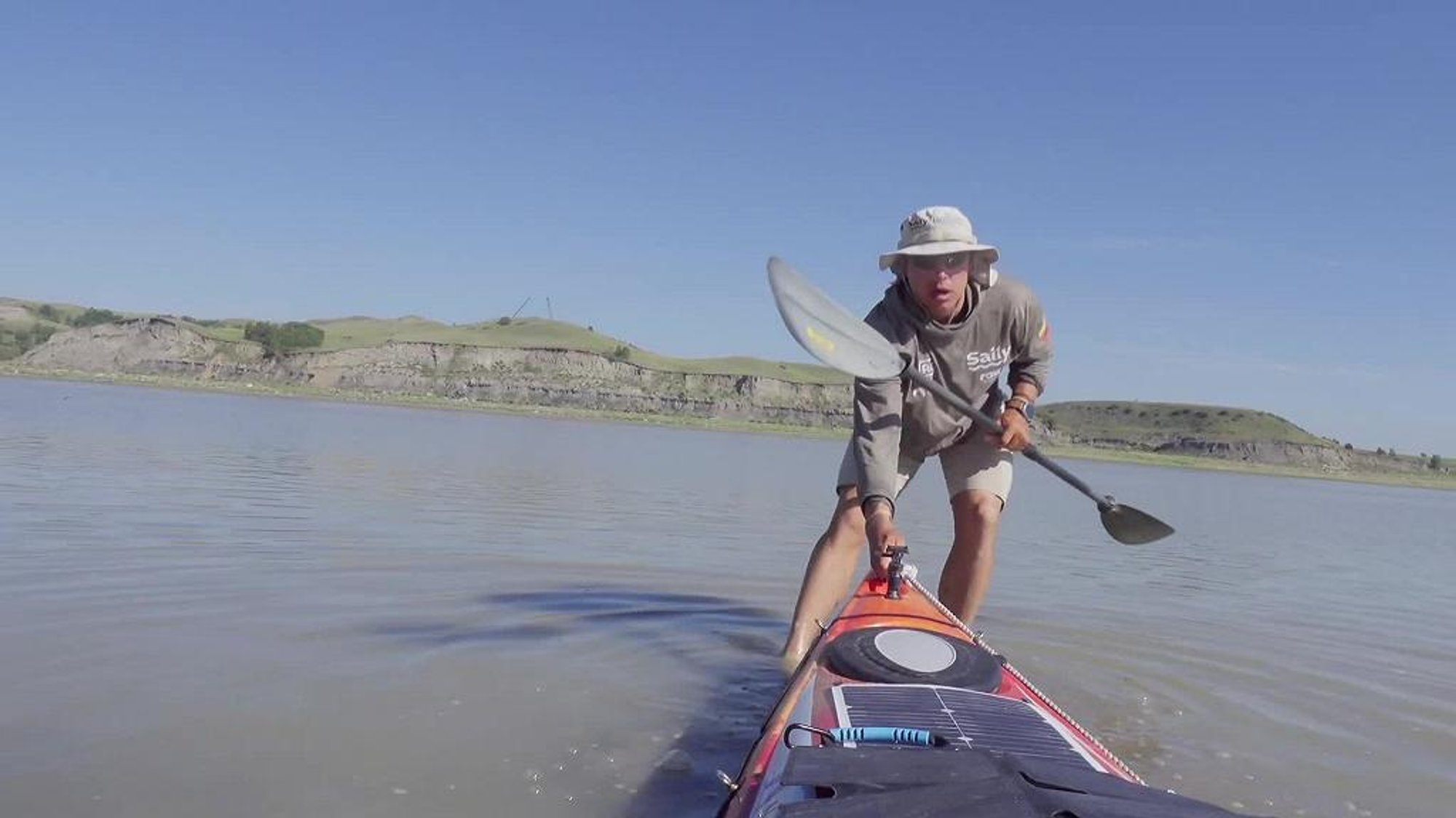 Lithuanian Traveler Embarks on Record-Breaking Kayak Journey Across America