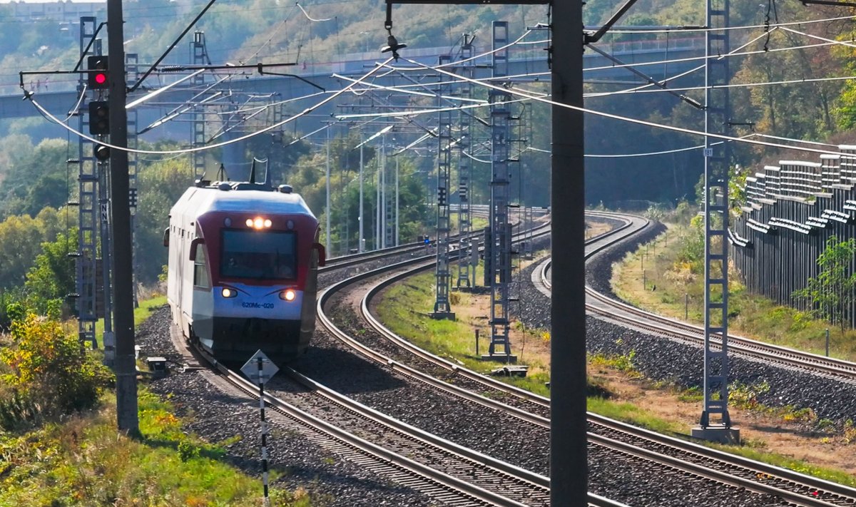 Elektrifikuotas geležinkelis padeda mažinti aplinkos taršą