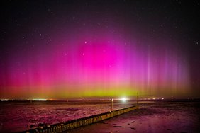 Prognozės pasitvirtino – šiąnakt Lietuvoje pasirodė šiaurės pašvaistės: žmonės puolė jas fotografuoti