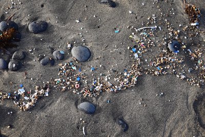 Nanoplastikas, mikroplastikas ir kitos smulkios plastiko dalelės