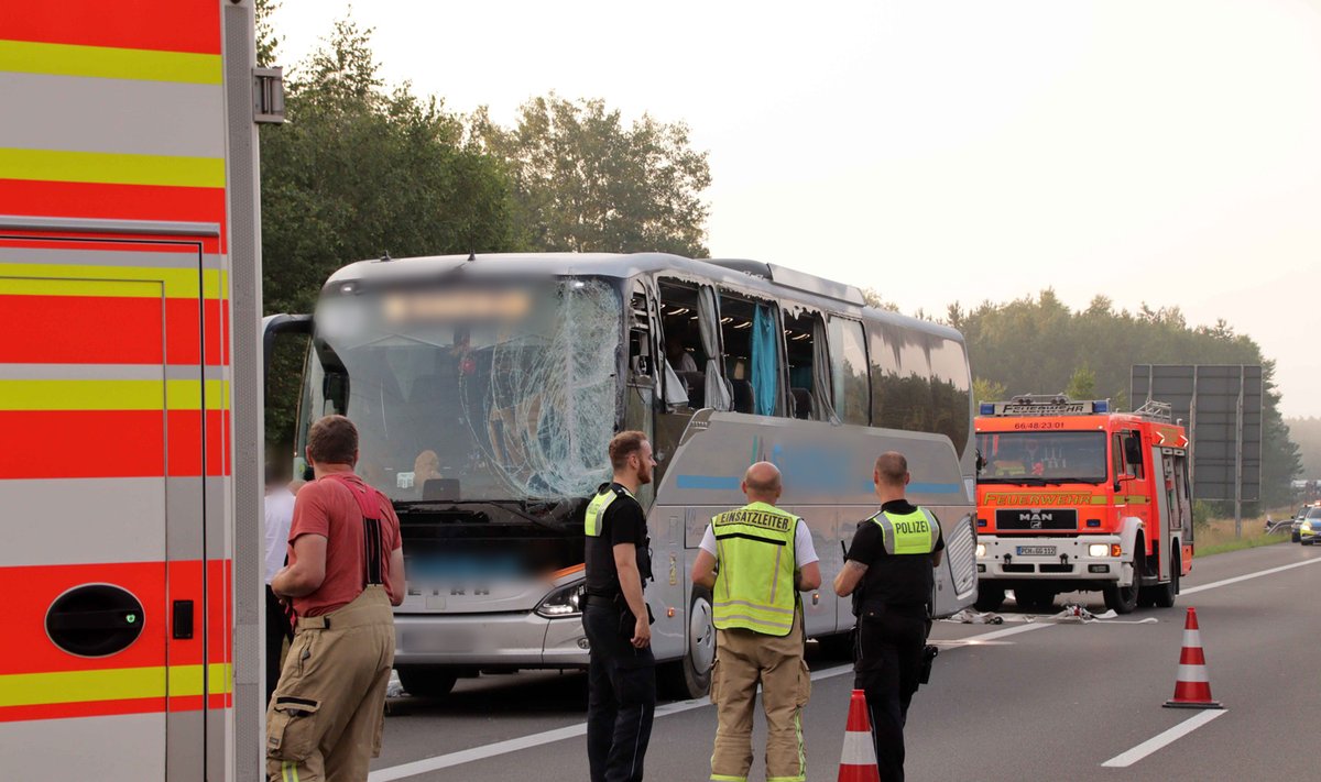 Per autobuso avariją Vokietijoje buvo sužeisti mažiausiai 16 lenkų