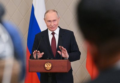 V. Putinas apie pokalbį telefonu su O. Scholzu: manau, kad dialogas galimas ir ateityje