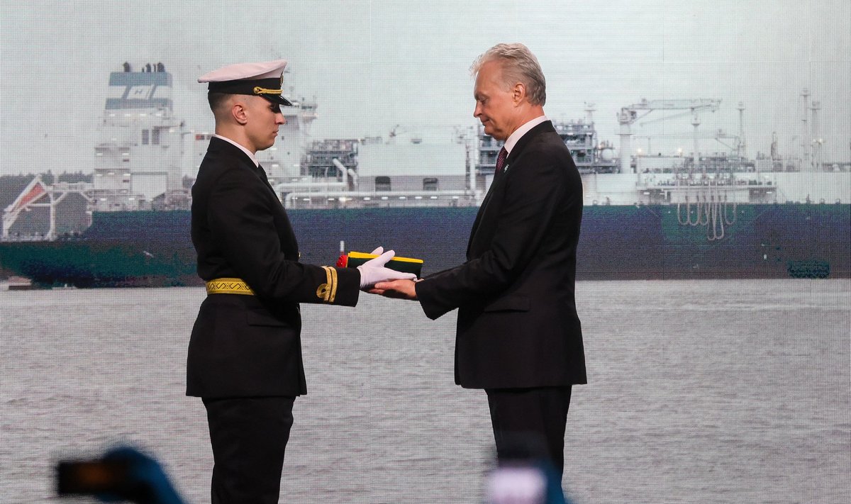 SGD laivo saugyklos ?Independence“ nuosavyb?s teisi? perdavimo Lietuvai ceremonija.