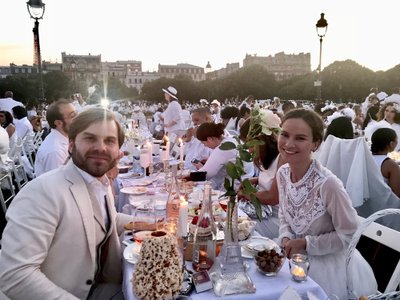 Modesta Meškė ir Šarūnas Meškys Le Dîner en Blanc Paryžiuje