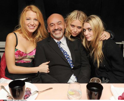 Blake Lively, Christian Louboutin, Mary-Kate ir Ashley Olsen