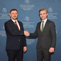 Глава МИД Литвы на встрече с послом Украины: безопасность Европы зависит от нашей общей приверженности