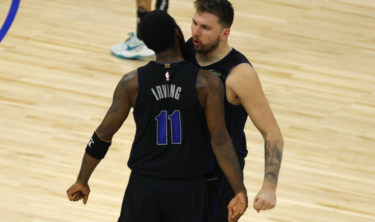 Luka Dončičius ir Kyrie Irvingas