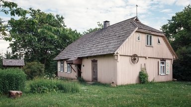 Sodybų pirkimo bumas Lietuvoje baigėsi: kiek šiandien kainuoja NT gamtoje ir kas labiausiai išpučia kainą