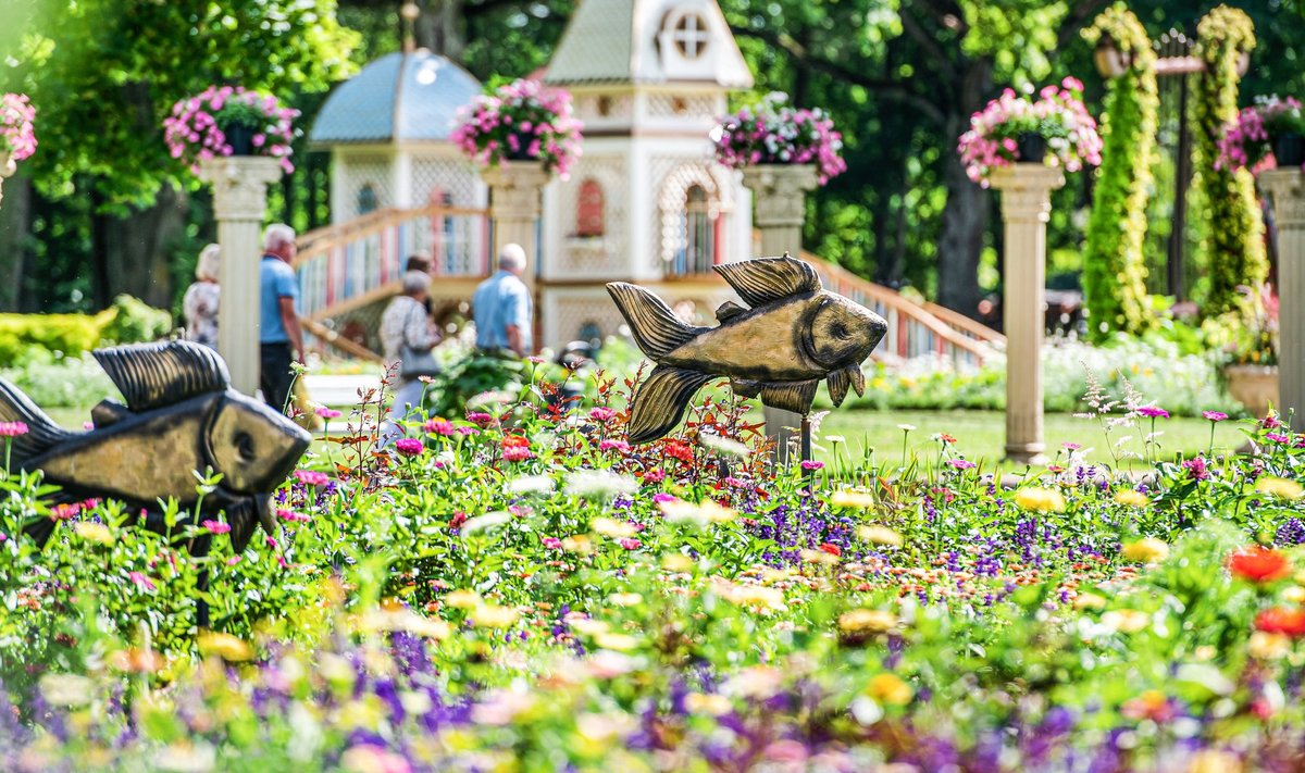 „Gėlių, meno ir meilės festivalis”