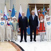 Putinas atvyko į Kazachstaną su dviejų dienų vizitu