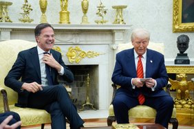Rutte apie Trump?: gerbiu j?, jis geras s?jungininkas