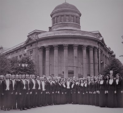 Kauno valstybinis choras ir Petras Bingelis (Kauno valstybinės filharmonijos nuotr.)