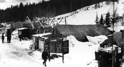 Sovietų darbo stovyklos (gulago) barakai Permėje, 1943 m.