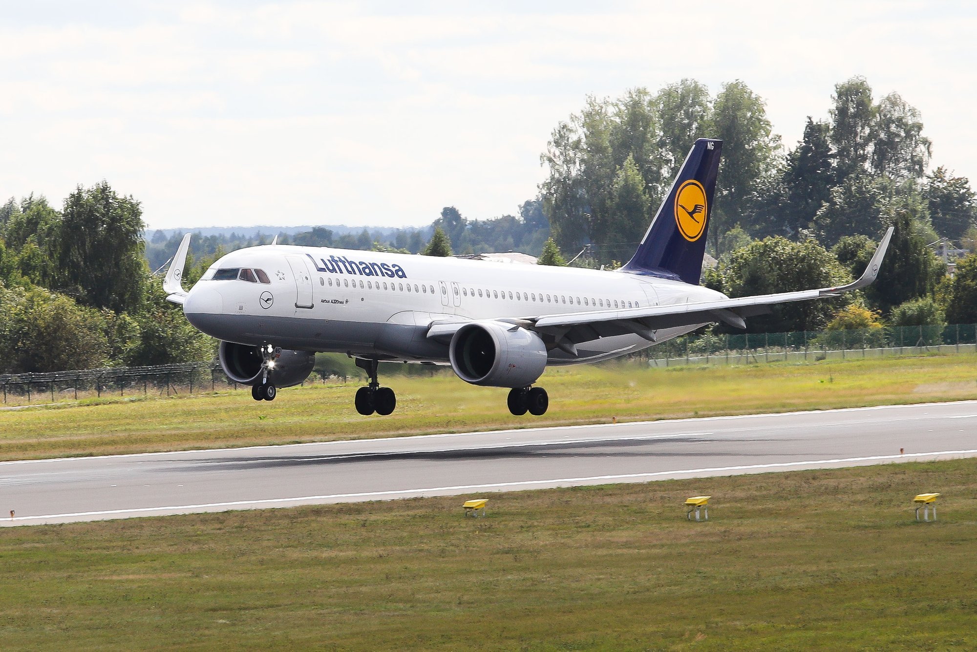 Lufthansa“ laikinai sustabdė skrydžius į Tel Avivą ir Teheraną