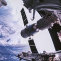 Kinijoje – problemos dėl astronautų sugrįžimo į Žemę: nusileidimas atidedamas, laukiama geresnių sąlygų