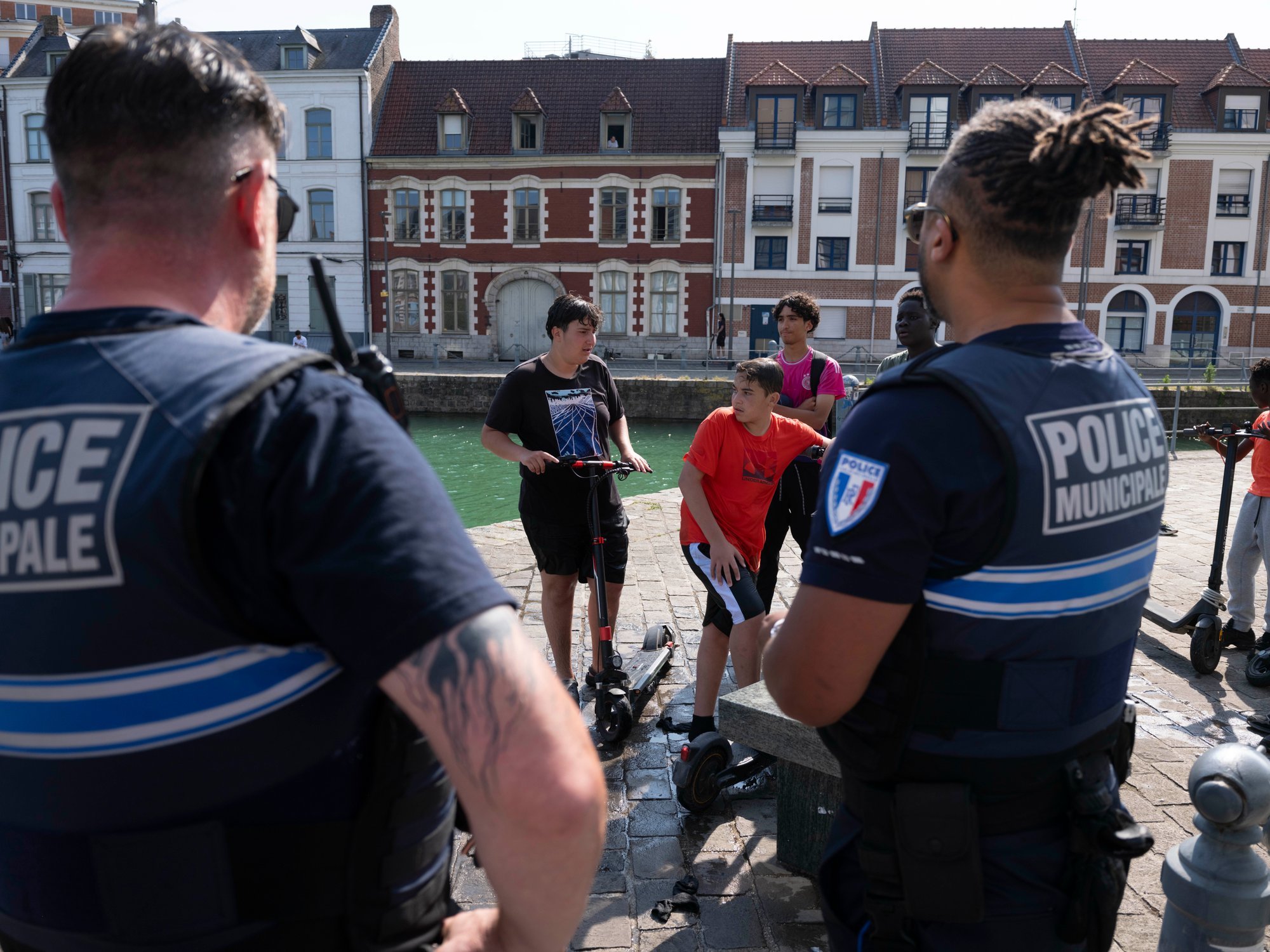France heatwave: 3 dead from heat, 13 drown