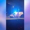 Panevėžyje BMW vairuotojas sukėlė avariją, vienas žmogus ligoninėje