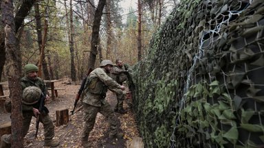 Karo ekspertai: ukrainiečių gynybos linija trupa 