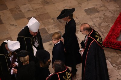 Kate elgesys per karališkąsias laidotuves rodo, kad ji – puiki motina.