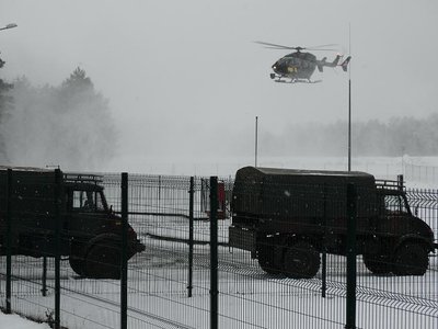 Baltarusijos pasienyje vyko sienos priedangos pratybos