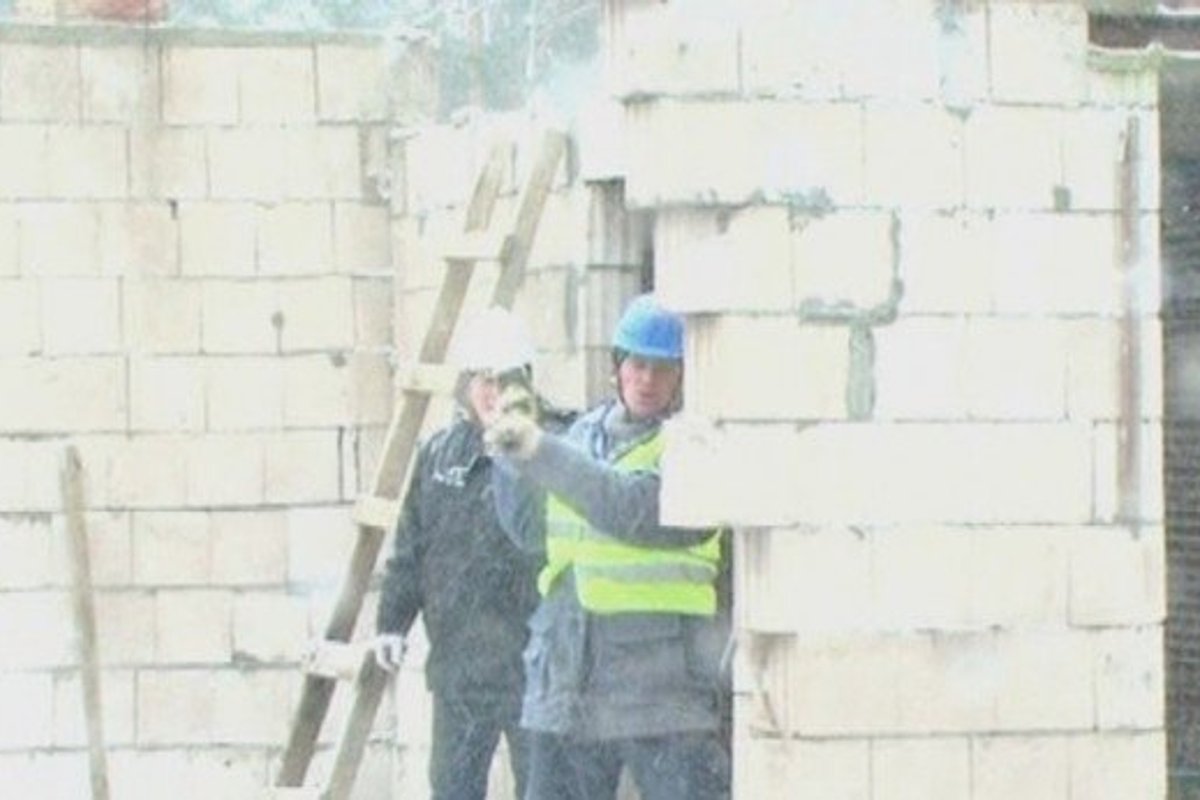 Nidoje Prad ti Griauti Savavali kai Pastatyti Pastatai Delfi TV Nidoje Prad ti Griauti Savavali kai Pastatyti Pastatai Delfi TV