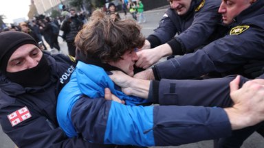 Полиция в Тбилиси разогнала палаточный лагерь протестующих