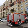 В Вильнюсе пожарные-спасатели спасли 12-летнего мальчика, в квартире задохнулись два кота