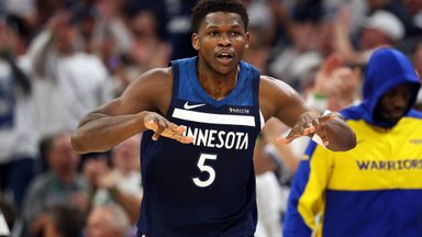 Dominuojantį pasirodymą surengusi „Timberwolves“ atstatė serijoje lygybę