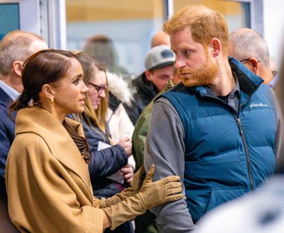 Meghan Markle ir princas Harry, internetinės svetainės ekrano nuotrauka