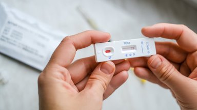 В Литве заболеваемость гриппом незначительно выросла, от COVID-19 умерло 5 человек