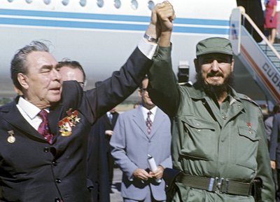 Fidelis Castro ir Leonidas Brežnevas