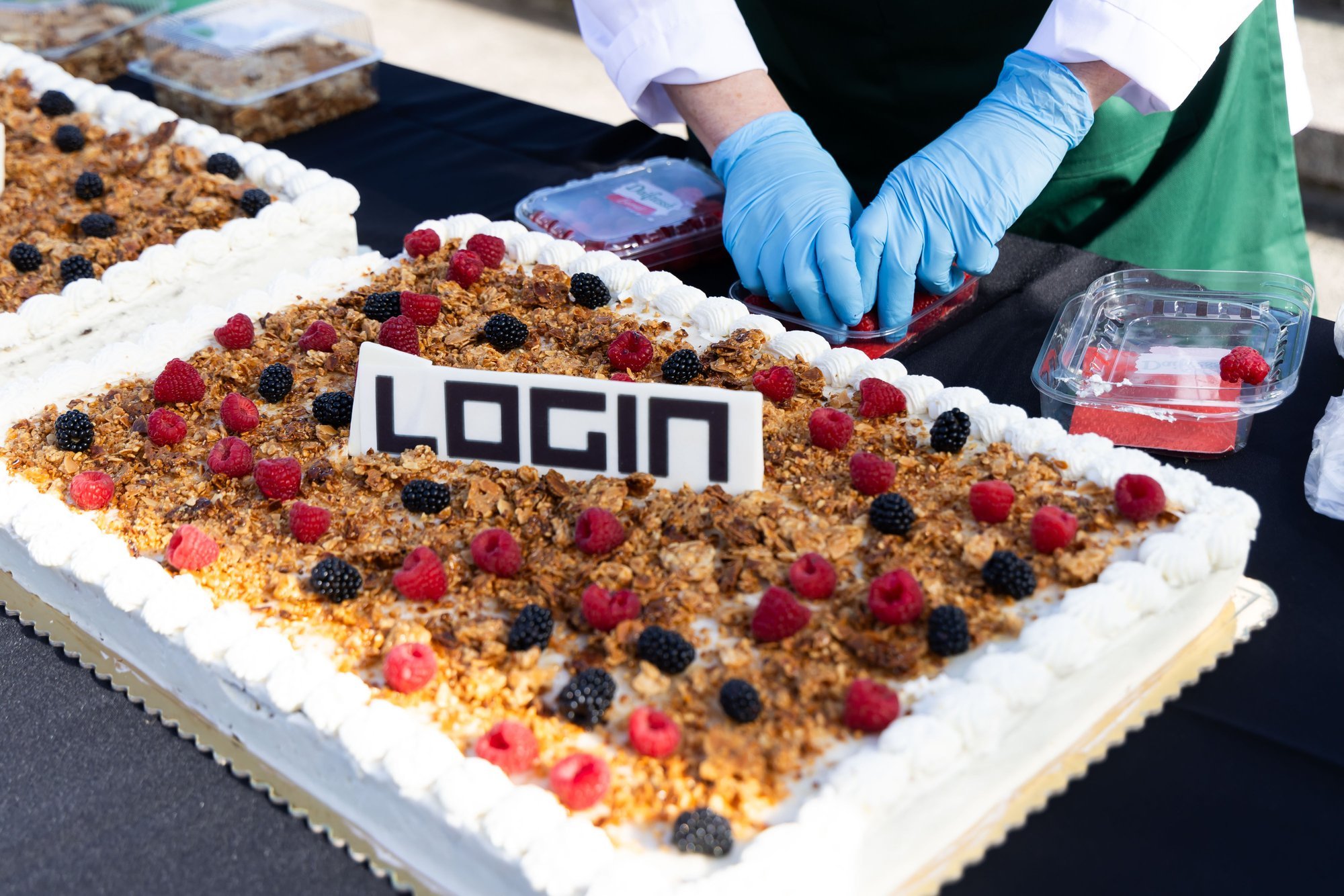 Pirmą LOGIN dieną palydėjo audringas vakarėlis