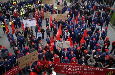 Vokietijoje streikuoja mašinų gamybos pramonės darbuotojai