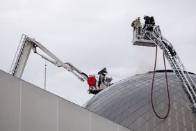 Vilniaus centre degė planetariumo stogas