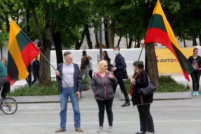 „Šeimų sąjūdžio“ protesto akcija prie Kauno savivaldybės