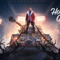 Jasonas Stathamas perima „World of Tanks“ tankų vado vaidmenį „Holiday Ops 2025“ renginyje