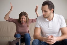 Romantizuotas terminas „dramos karalienė“ visai ne romantiškas: slepia kančią ir traumą