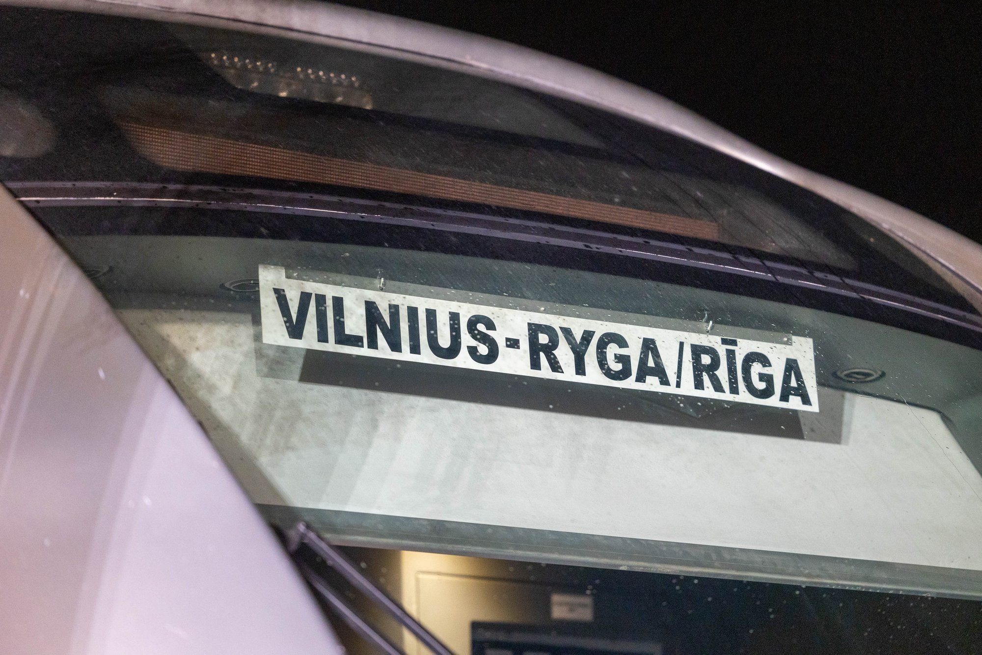 First train sets off from Vilnius to Riga after nearly 20 years