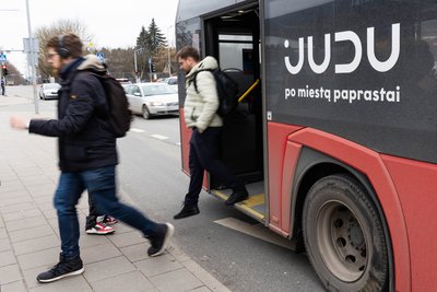 Judu Viešasis transportas Vilniuje: sutriko nepamatę bilietų - Delfi verslas