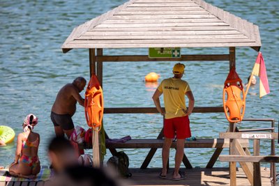 Penktadienio popietę Vilniečiai leido prie Žaliųjų ežerų