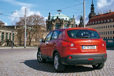 "Qashqai" pasirodė esąs funkcionalus ir paprastai perprantamas automobilis, tačiau nuotaiką sugadino erzinantis įspėjamasis signalas