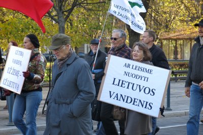 Protestas prieš hidraulinio ardymo technologiją/ Rūtos Levickaitės nuotr.