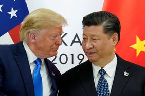 Apie kortas Zelenskiui kalbėjęs Trumpas pats pralaimi žaidimą prieš Kiniją – jam prognozuoja sutriuškinimą