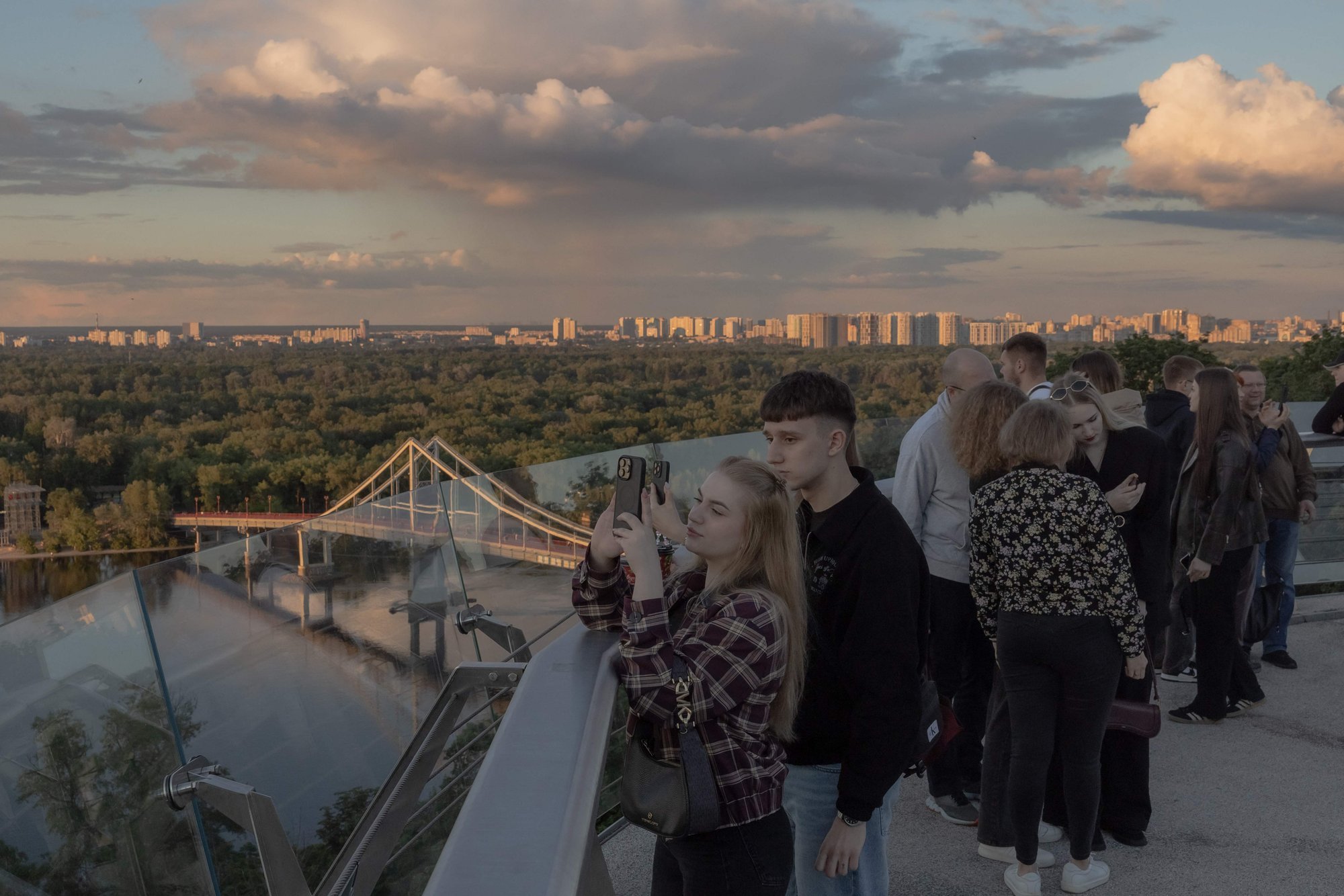 Ukraine Approves New Support Package for Internally Displaced Persons