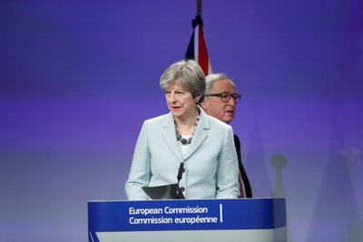 Theresa May, Jeanas-Claude'as Junckeris